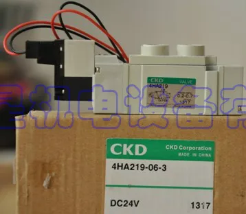 Оригинальный Соленоидный клапан CKD Ag41-02-2-02e-ac220v.