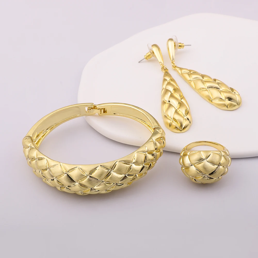 Набор бижутерии для женщин