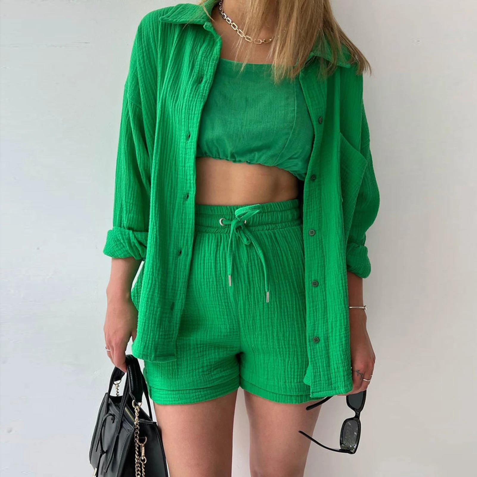 

Женская трикотажная рубашка и короткие брюки, Однотонный женский комплект оверсайз из двух предметов, однобортный костюм с отложным воротником и поясом на резинке