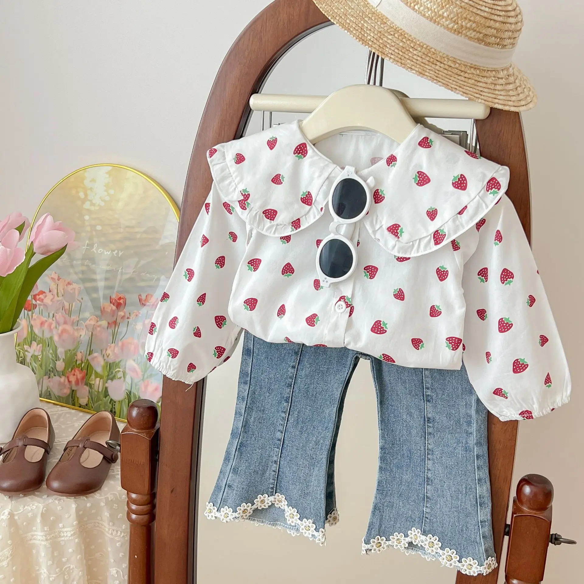 

Blouse for Girls Strawberry Printed Cute Doll Shirt Basic Bottoming Blouse Tops Autumn Cotton Kids Clothes for 1-6 Years