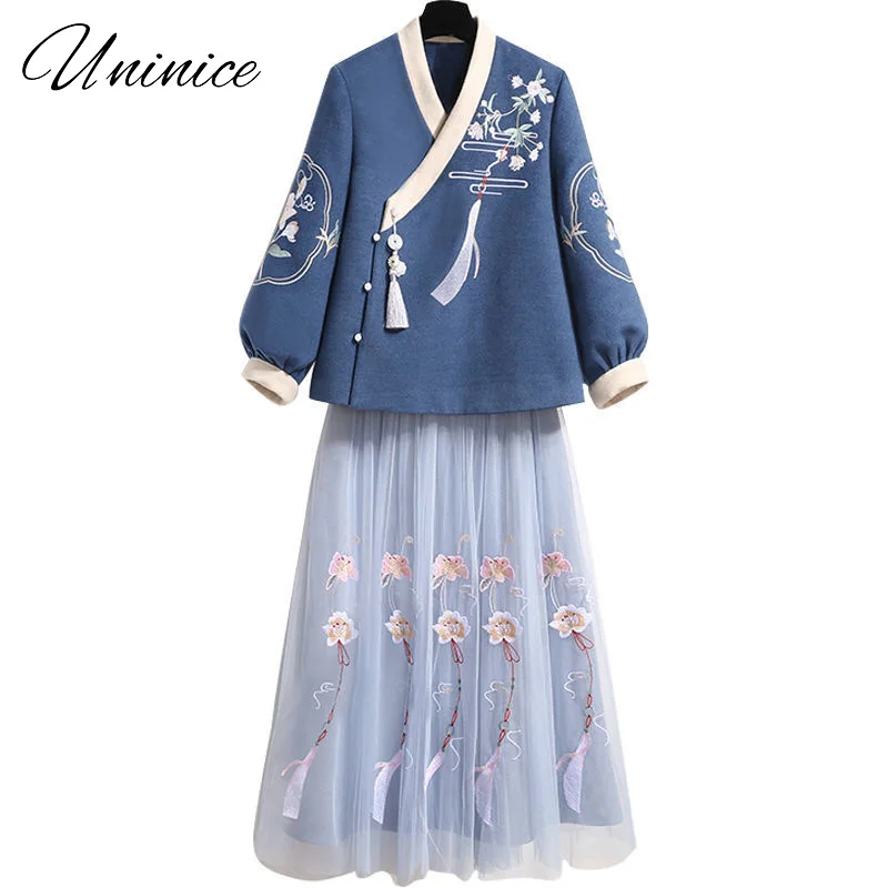 

2022 Women Chinese Traditional Clothes Improved Hanfu Embroidery Plus Size Top And Tutu Mesh Skirt Cosplay Costume Two-piece Set