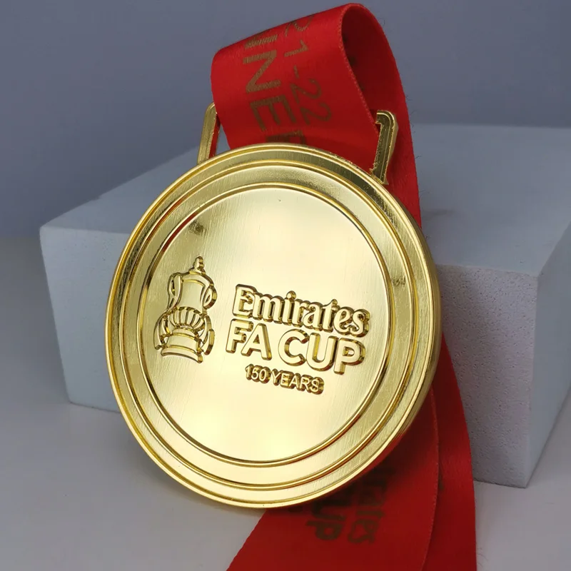 Медали чемпионов Кубка ФА на сезон 2021-22 вызов Футбольной ассоциации медали