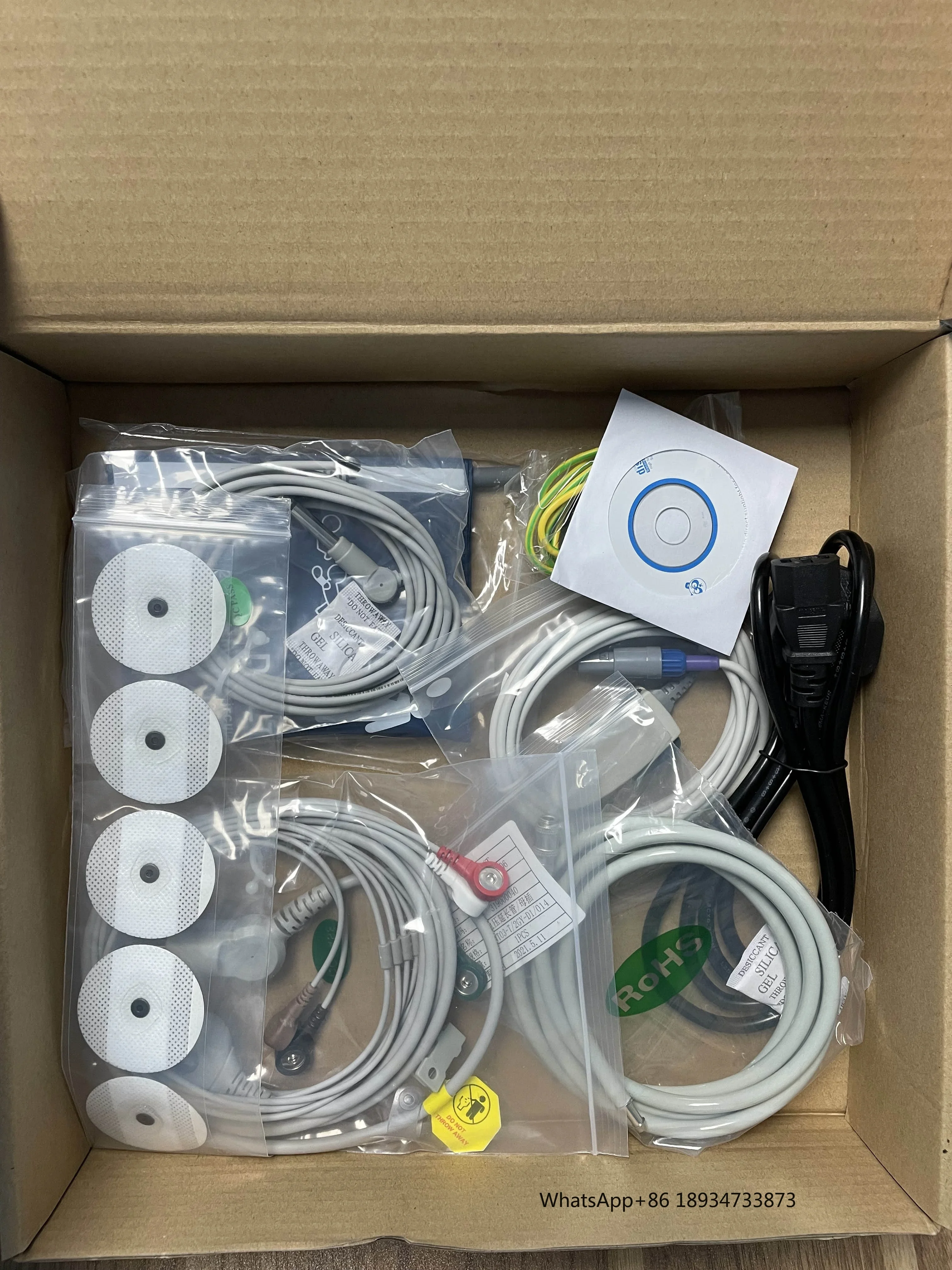 Портативные ветеринарные медицинские цифровые многопараметры с NIBP TEMP SPO2 RESP и PR |