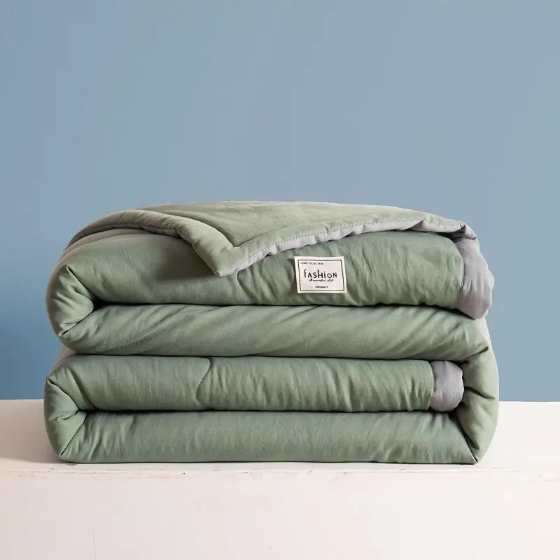 

1Pc Bed Duvet Solid Color Air Conditioner Summer Quilt Single/Double Size Colcha De Cama casal Green Color Bedspraad on the Beds