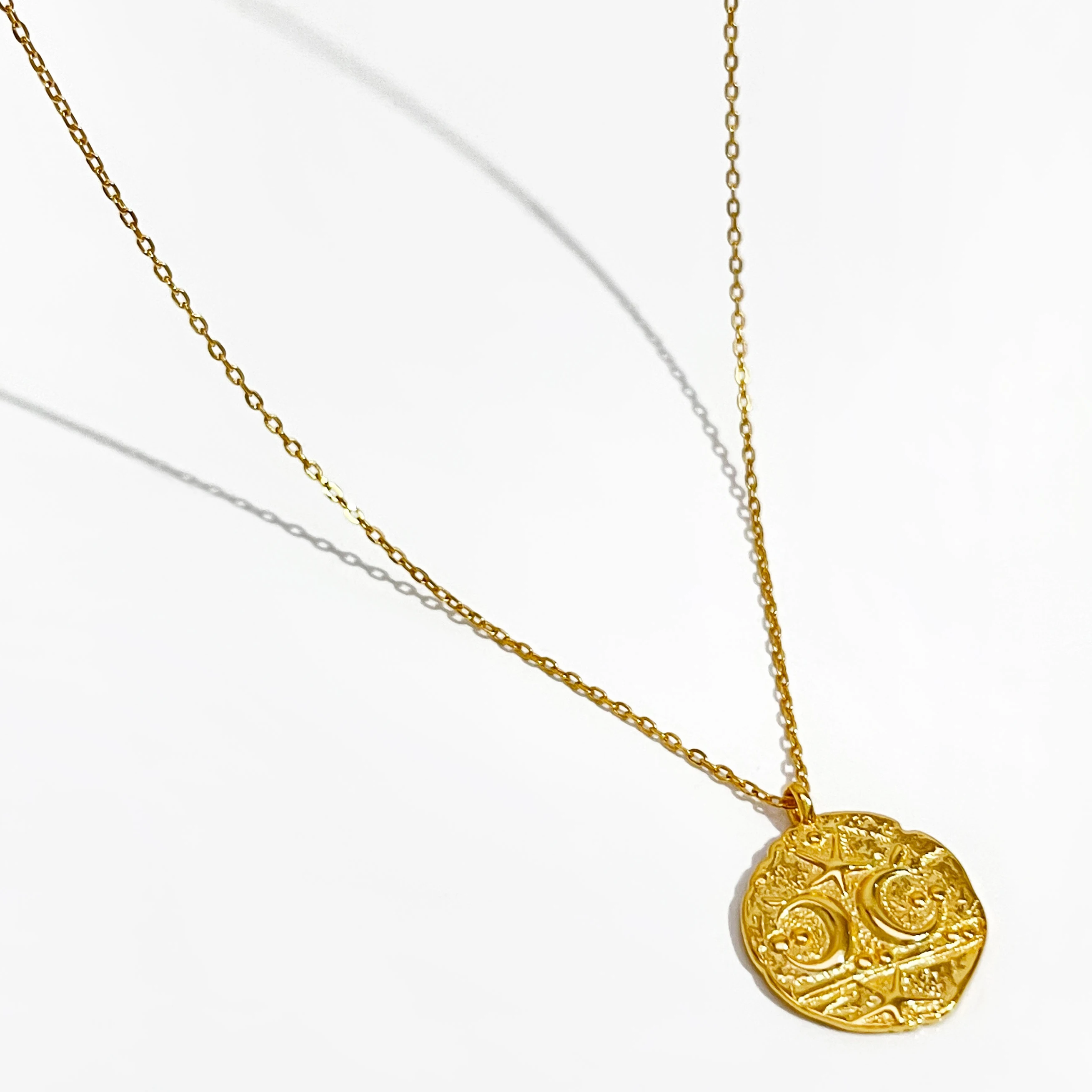 

Peri'sbox 925 Sterling Silver Star Moon Medallion Necklace Irregular Gold Color Coin Necklaces Dainty Geometric Women Pendants