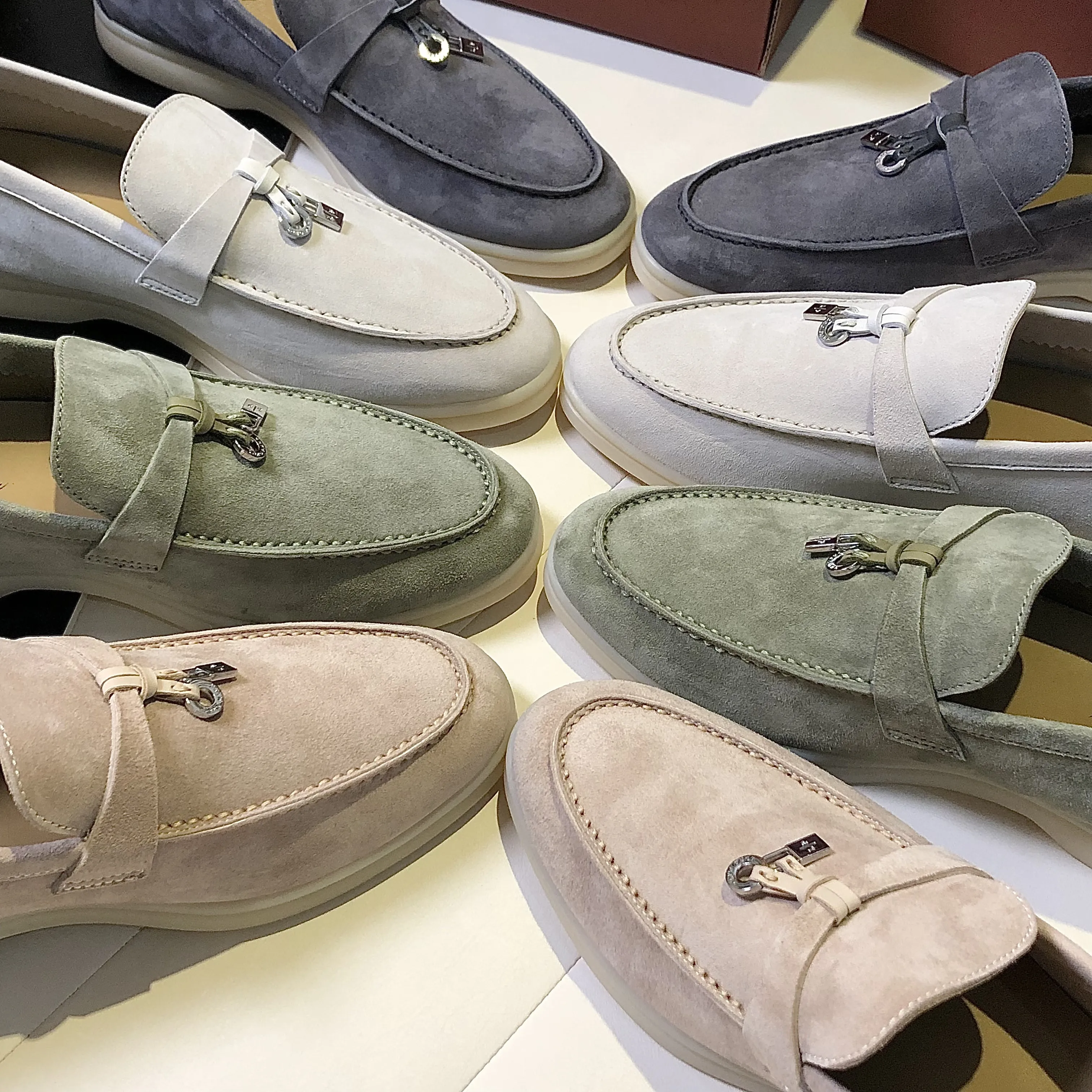 

Leather women's loafers Lazy flats moccasins flat shoes spring and autumn new summer walking men's driving Sneakers casual shoes