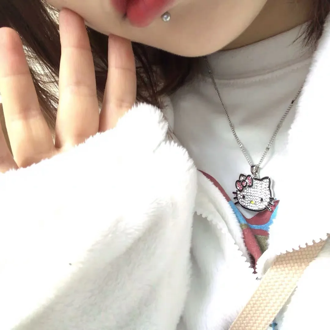 

KAWAII Cartoon Anime Series KT Crystal Cat Necklace Full Diamond Cute Bow Fashion Clavicle Necklace Accessories Girl Charms Gift