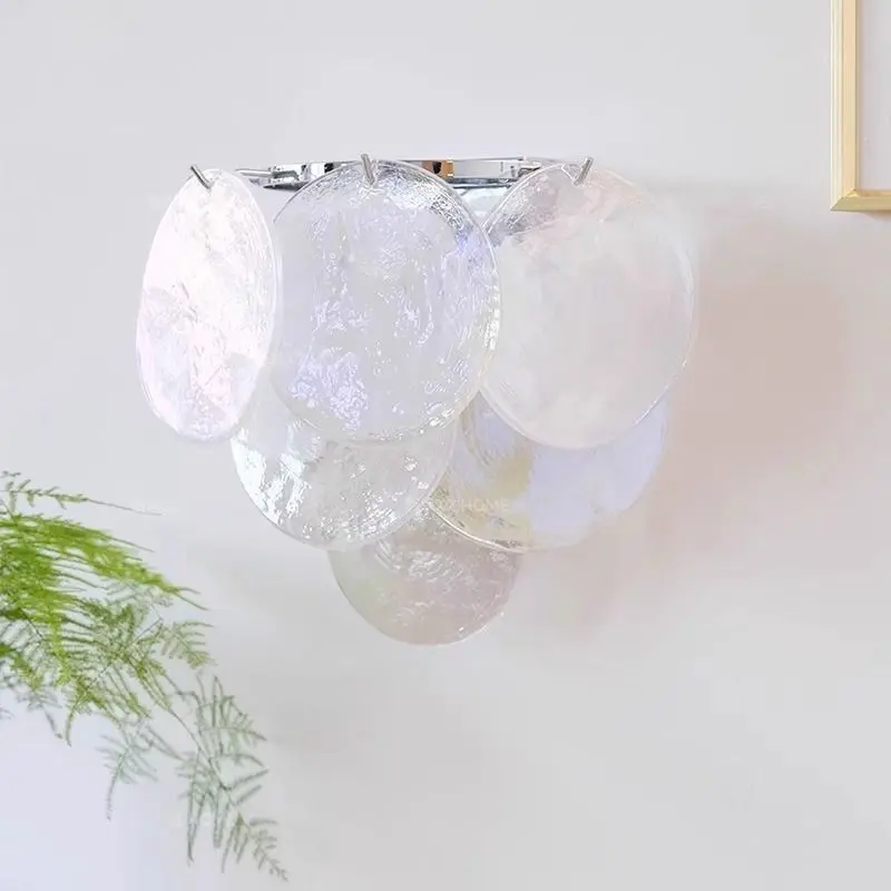 

Розовая люстра из муранского стекла