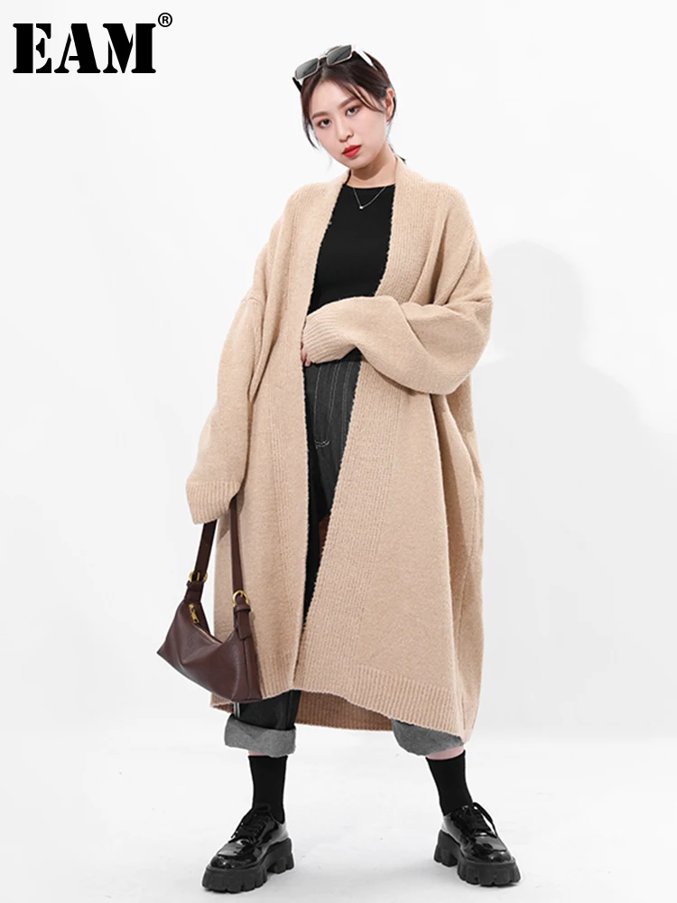 

[EAM] Camel Big Size Thick Knitting Cardigan Sweater Loose V-Neck Long Sleeve Women New Fashion Tide Autumn Winter 2022 1Y16304