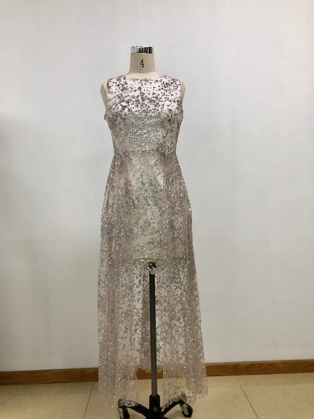 Женское вечернее платье без рукавов с длинным рукавом Осень-зима 2021