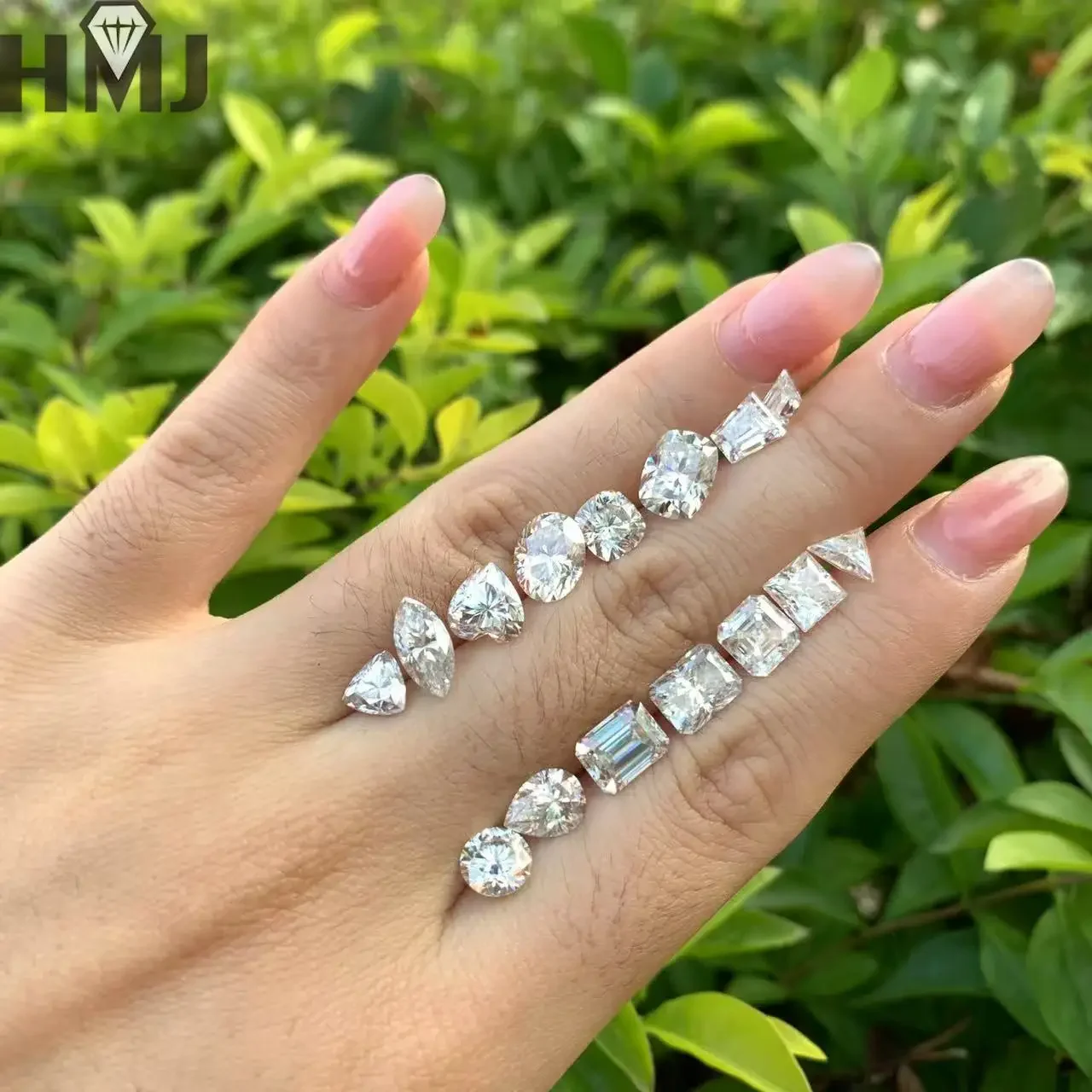 Moissanite Diamond D Color Super White Round / Oval Pear Radiant Emerald Heart Princess Cushion Asscher Shape GRA