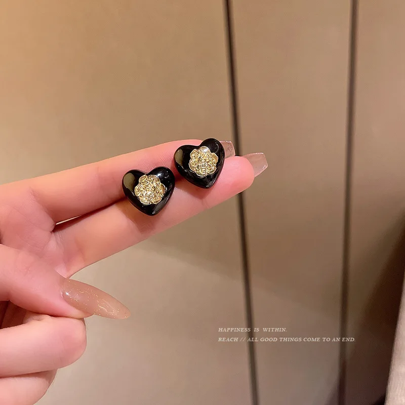 

JENZIEE S925 Silver Needle Black Peach Stamen Earrings for Women Girls French Retro Simple Small Minority Earrings PartyJewelry