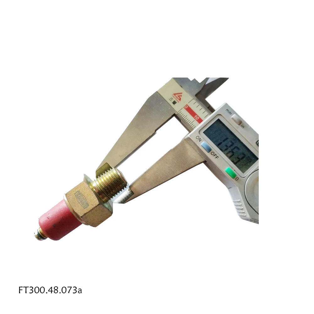 Ft300.48 073/ft300.48 073a вилка с датчиком давления масла для Foton Lovol FT 304 / FT404