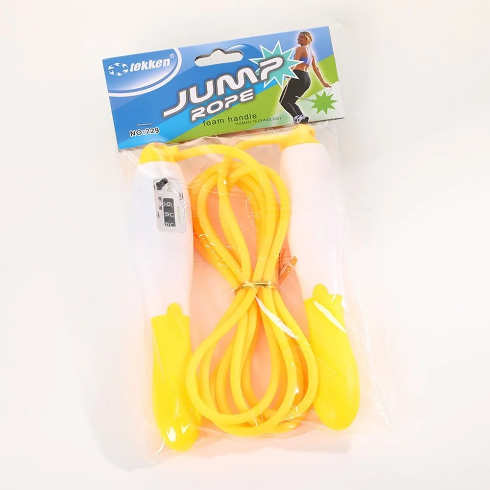 Скакалка цифровая с подсчетом скорости для фитнеса и бокса регулируемая