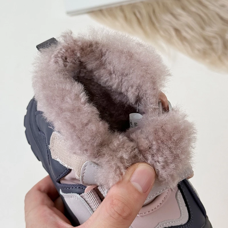 Детские кроссовки высокого качества с плюшевым мехом однотонные черные розовые