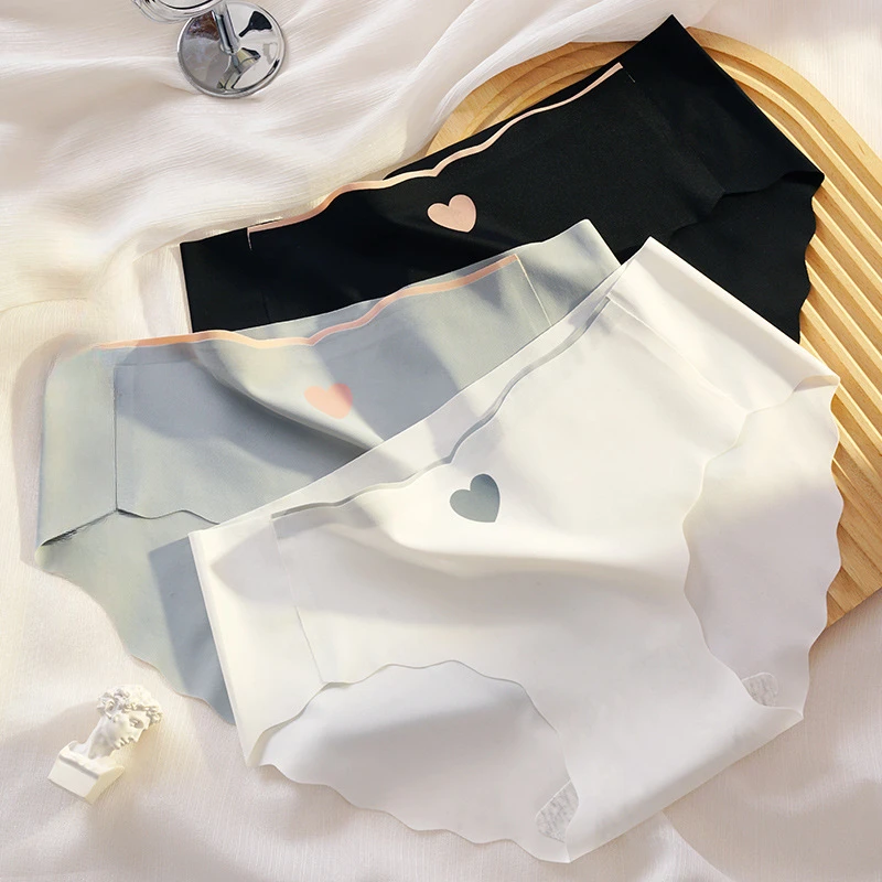 

Women Underwear Panties Thin Seamless Breathable Sexy Briefs Mid Waist Cotton Crotch Student Underpants Girls Ice Silk Lingeries