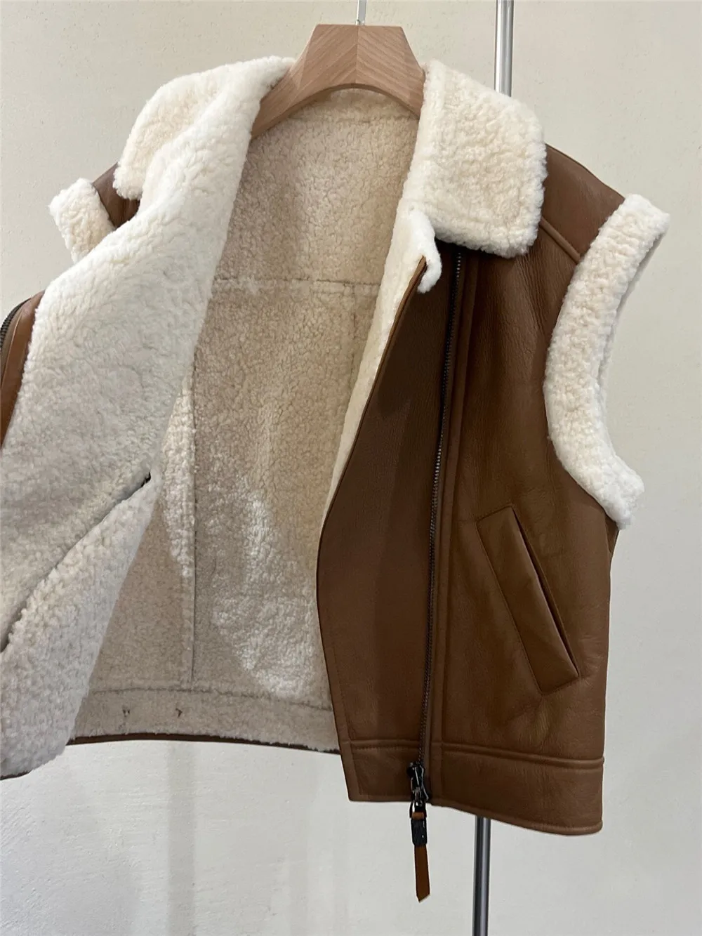 Новинка 2024 женский жилет из натуральной кожи пальто на осень и зиму BC с отворотом