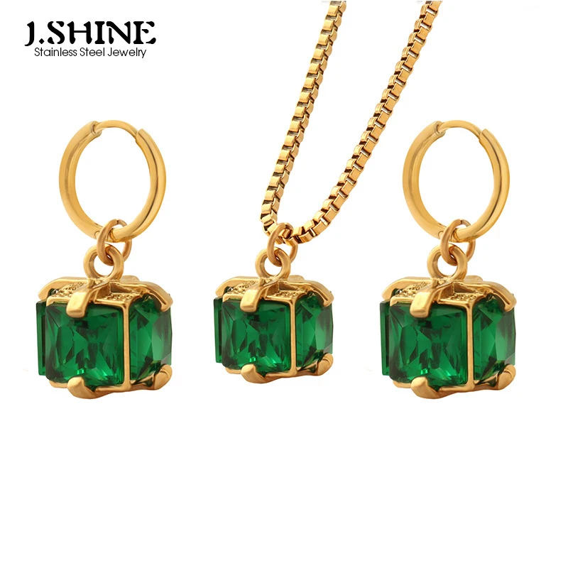 Ювелирный Комплект из колье и серёг титановой стали |