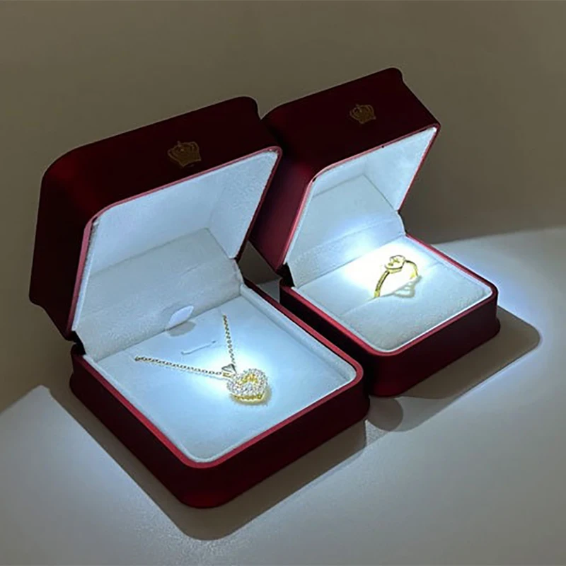 Шкатулка для ювелирных украшений со светодиодной подсветкой