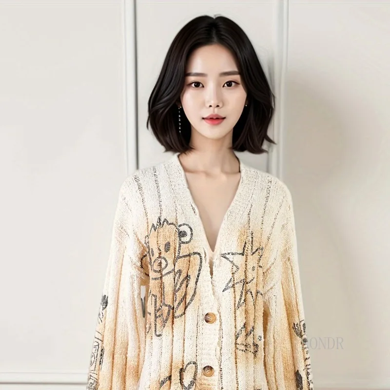 Трикотажный кардиган Тедди с граффити и надписью потертым дырками в стиле ретро