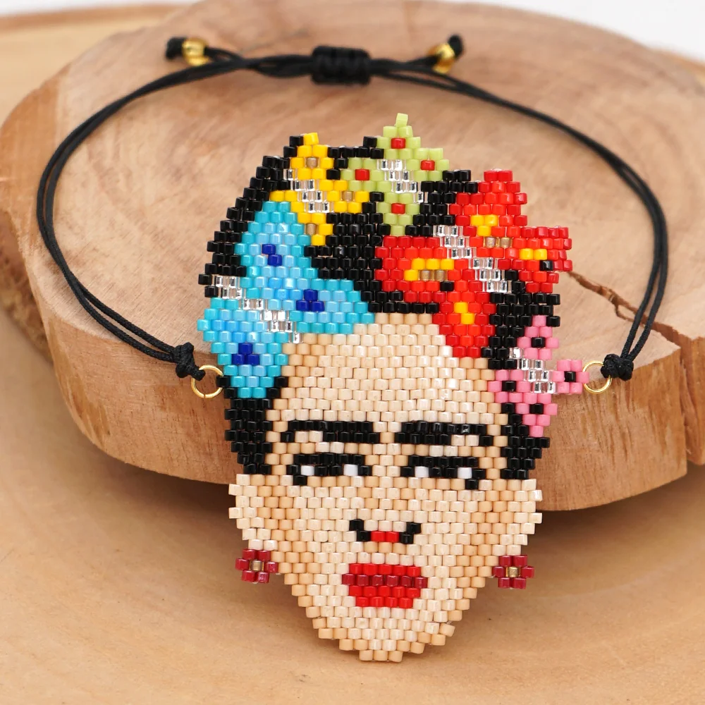 Регулируемый многослойный браслет ручной вязки