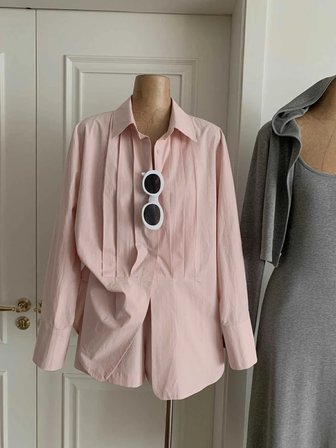 

Женский винтажный костюм из блузки и шортов, розового цвета, с длинным рукавом