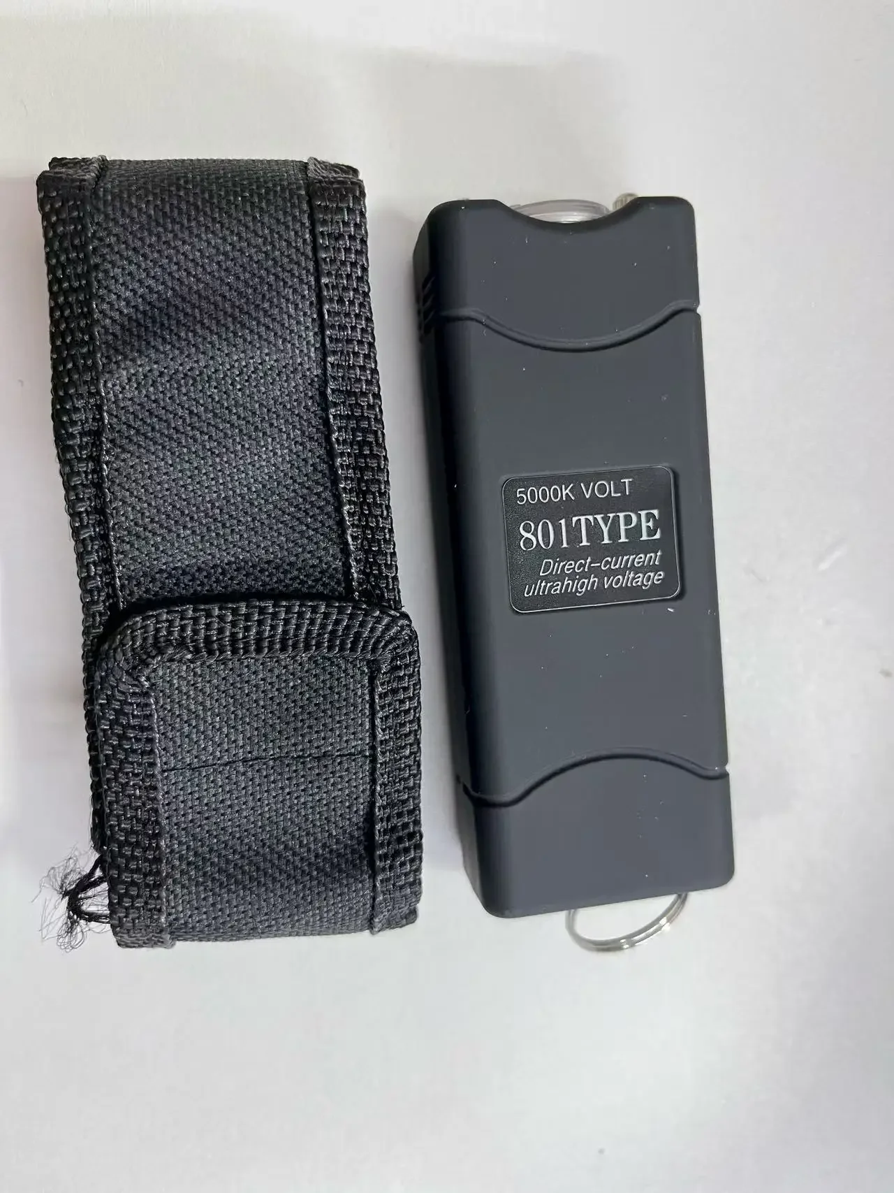 

Перезаряжаемый фонарик-брелок 801