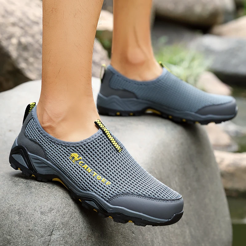 Men Shoes Breathable Mesh Running Shoes Outdoor Lightweight Sports Shoes Slip-on Men's Casual Walking Sneakers High Quality