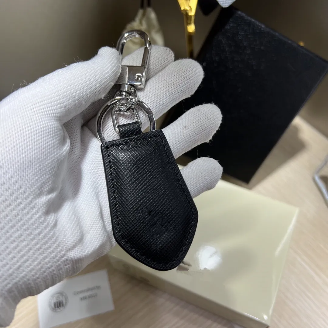 

2022New Arrival Real Leather Stainless Steel Holder Keychain Keyring With Packing Car Key