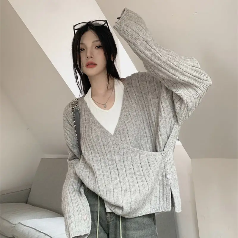 

Autumn Grey V-Neck Diagonal Button Knitted Cardigan Women's Winter Design Feel Loose Layover Sweater Coat Long Sleeve Top