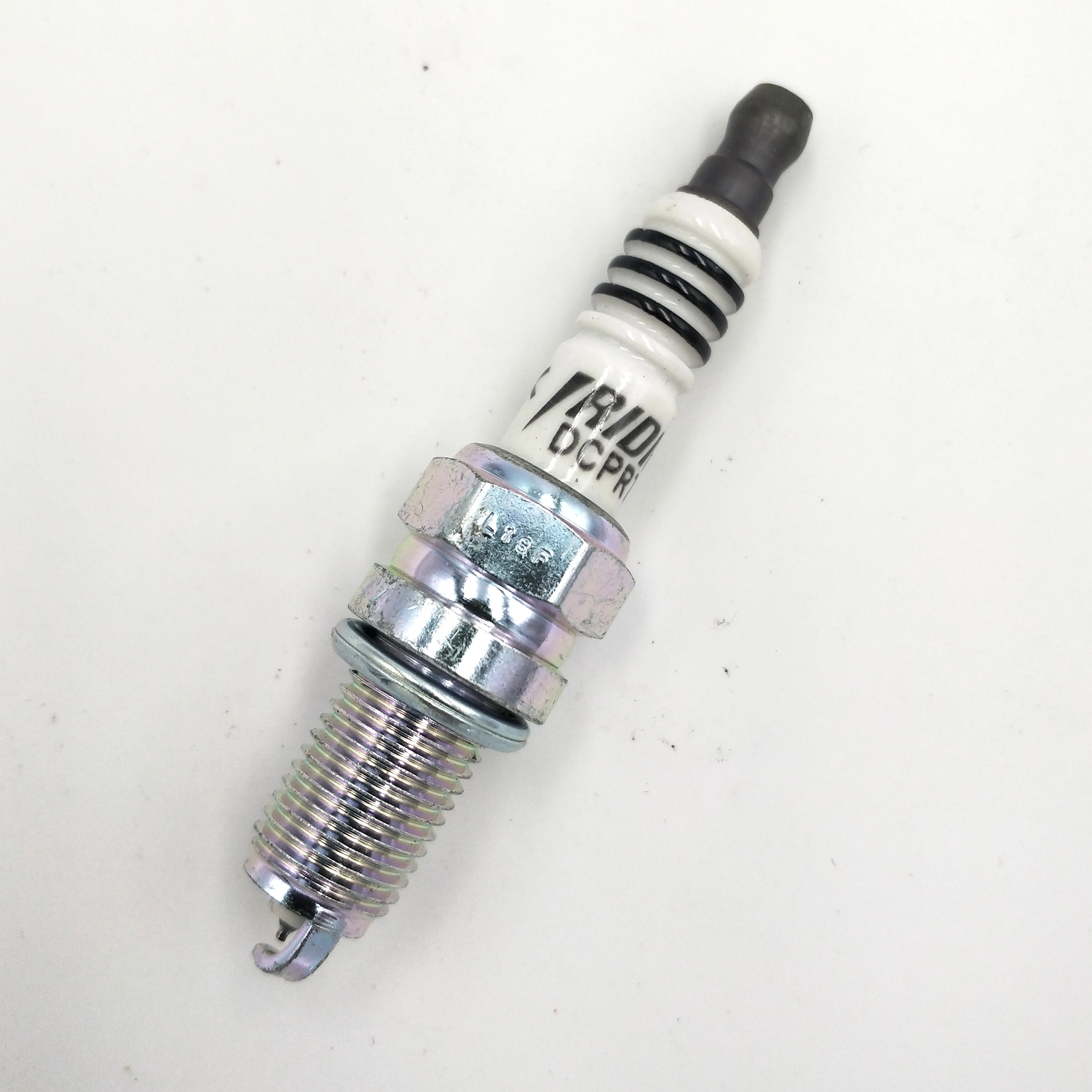 DCPR7EIX-3144 DCPR7EIX 3144 иридиевая Свеча зажигания подходит для Harley Sportster 4 шт./лот - купить