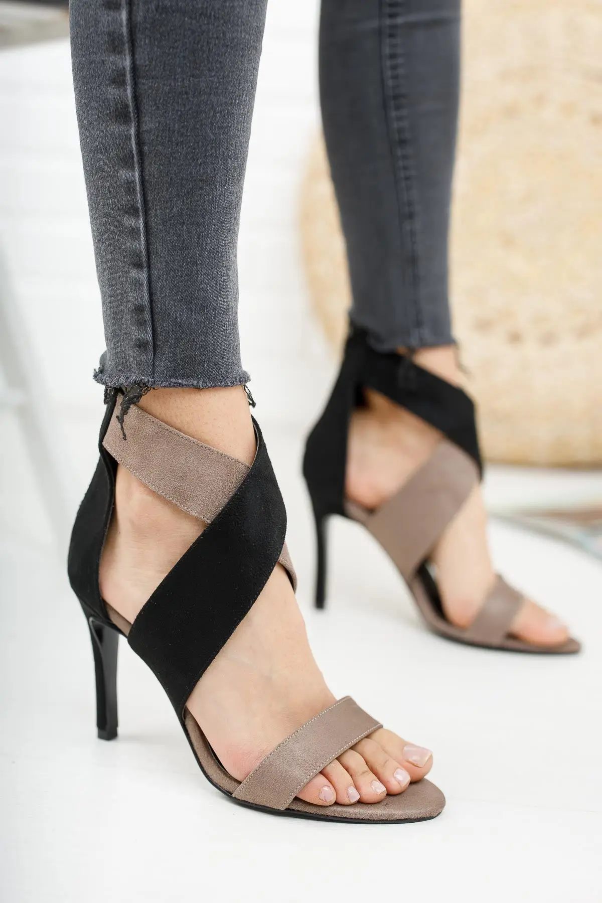 

Women's Fashion Handmade Special Gray Suede Heels Shoes