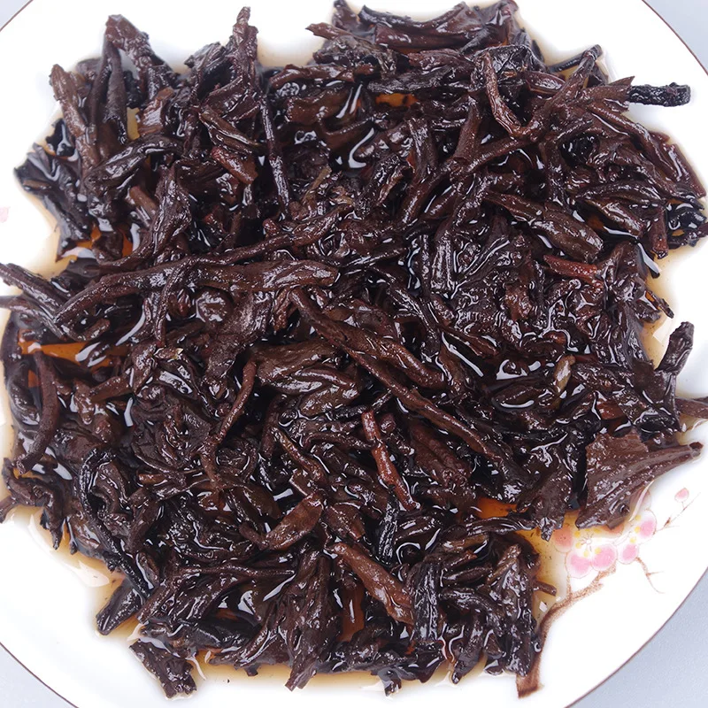 2015 Laobanzhang Puer чай из старых деревьев Mingqian весенний приготовленный для торта