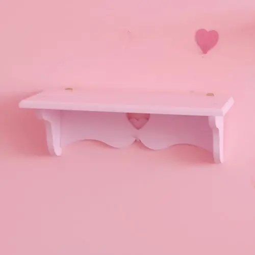 

Деревянная кружевная настенная полка