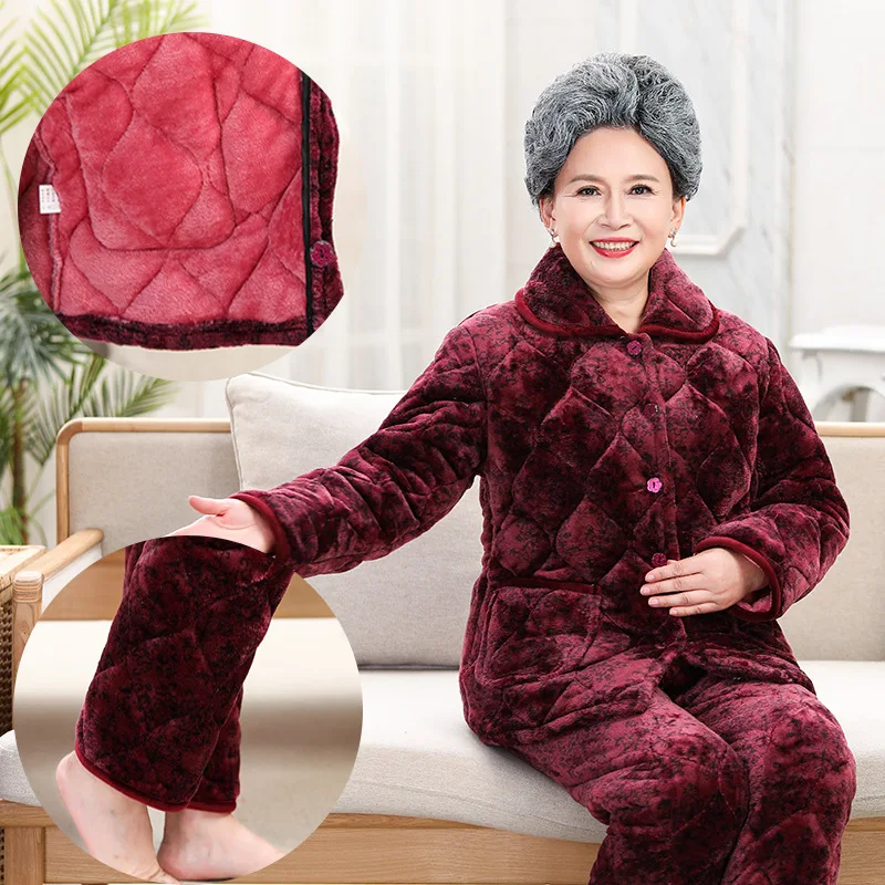 Winter middle-aged and elderly grandma's pajamas with extra-large three-layer padded quilted padded mink velvet home clothes.