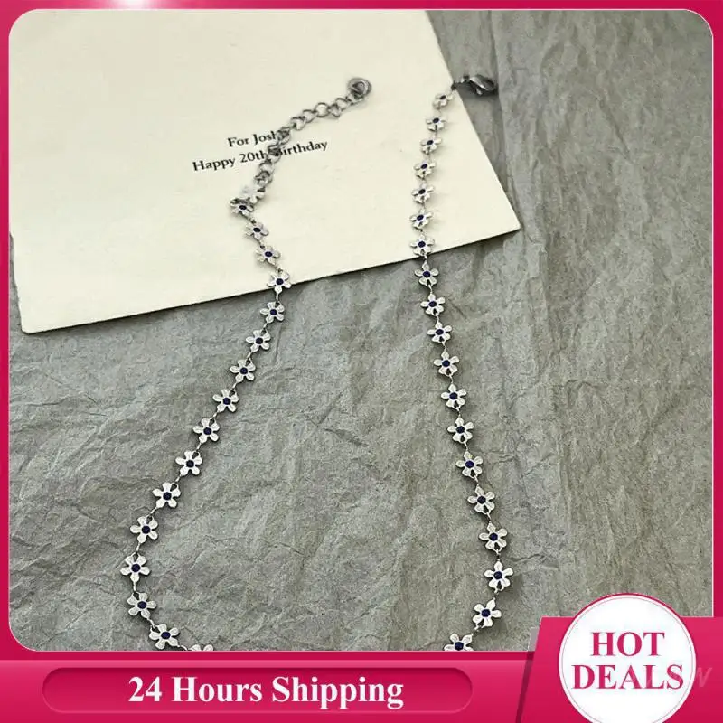 

Womens Jewelry Exoticism Geometric Minimalist Accessories Jewelry And Accessories Necklace Chrysanthemum Pendant Chain Versatile