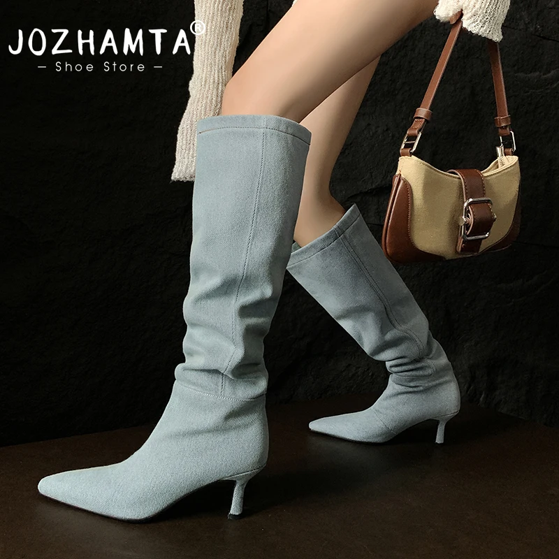 

Женские сапоги до колена JOZHAMTA, пикантная зимняя обувь на тонком высоком каблуке, с острым носком, джинсовые Роскошные брендовые длинные сапоги, размеры 34-39