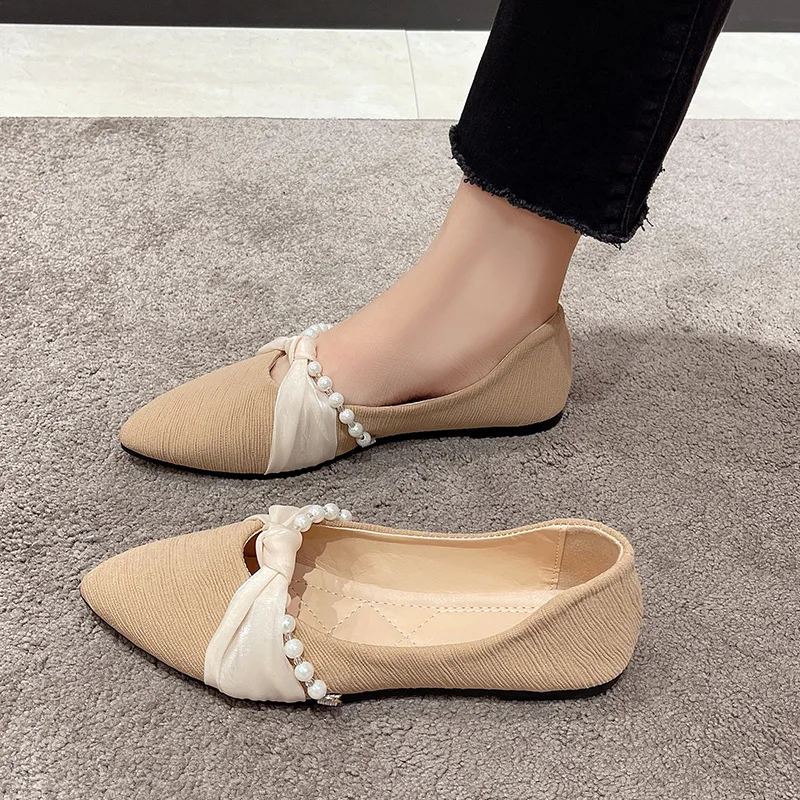 Pearl Decorateion Shoes Woman 2023 Pointed Toe Modis Autumn Casual Female Sneakers Flats Shallow Mouth Beading New Big Size Cute