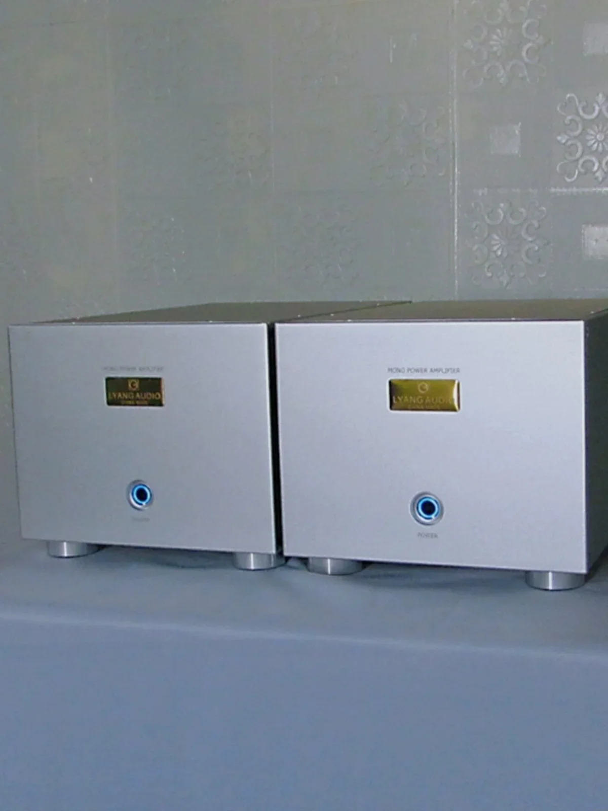 Усилитель мощности AMXEKR Goldmund G29M 350 Вт * 2 класс А и б