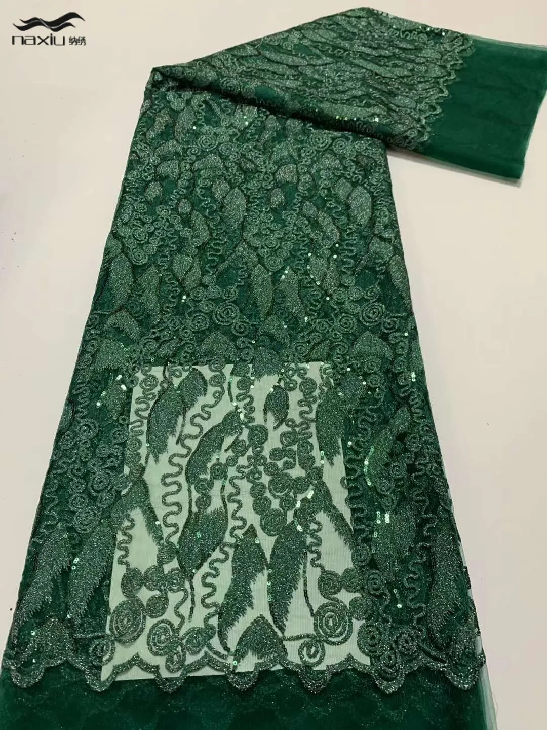 

Madison 2022 High Quality African Sequins French Tulle Lace Fabric Nigerian Embroidery Mesh Lace Fabric For Party Dress