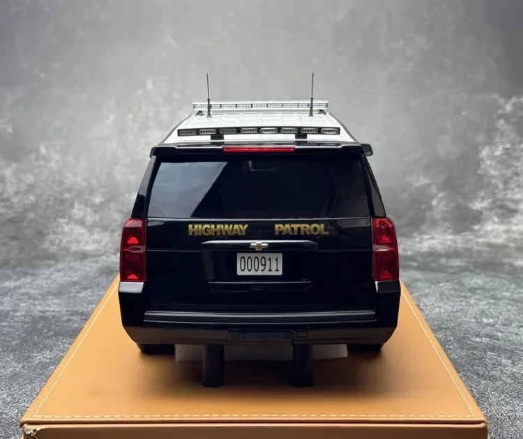 GOC 1/18 для Chevy Suburban Tahoe LTZ SUV 2015 литые модели автомобилей подарки хобби демонстрация