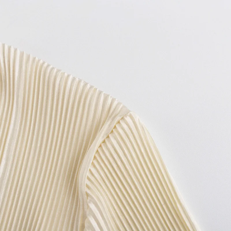 Рисунок 5 - Летние сексуальные топы