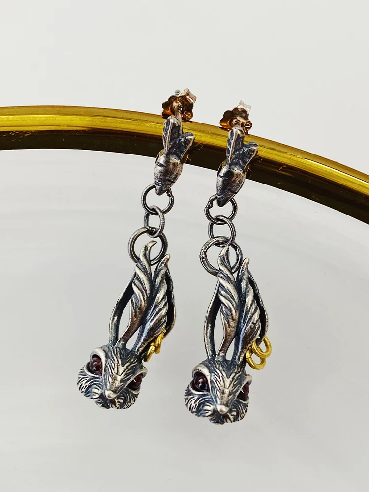 Модные милые серьги серебряного цвета с морковкой и кроликом супер крутые для