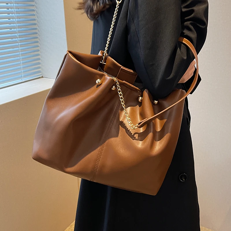 Large Capacity Women'S Bag Autumn/Winter Fashion Casual Shoulder Bag Texture Commuting Tote Bag