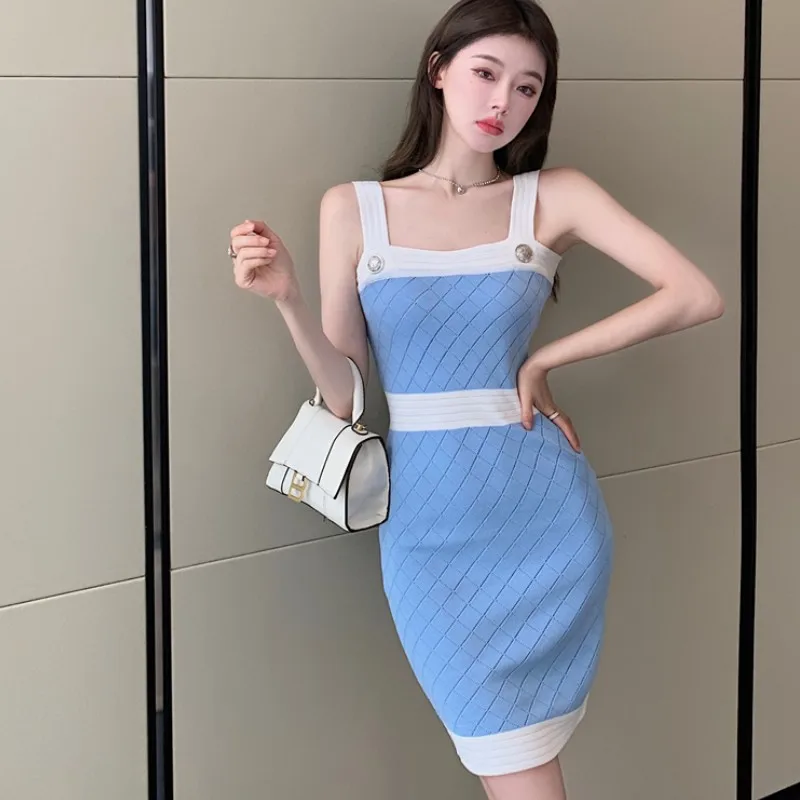 Женское винтажное трикотажное платье-футляр в клетку офисное облегающее