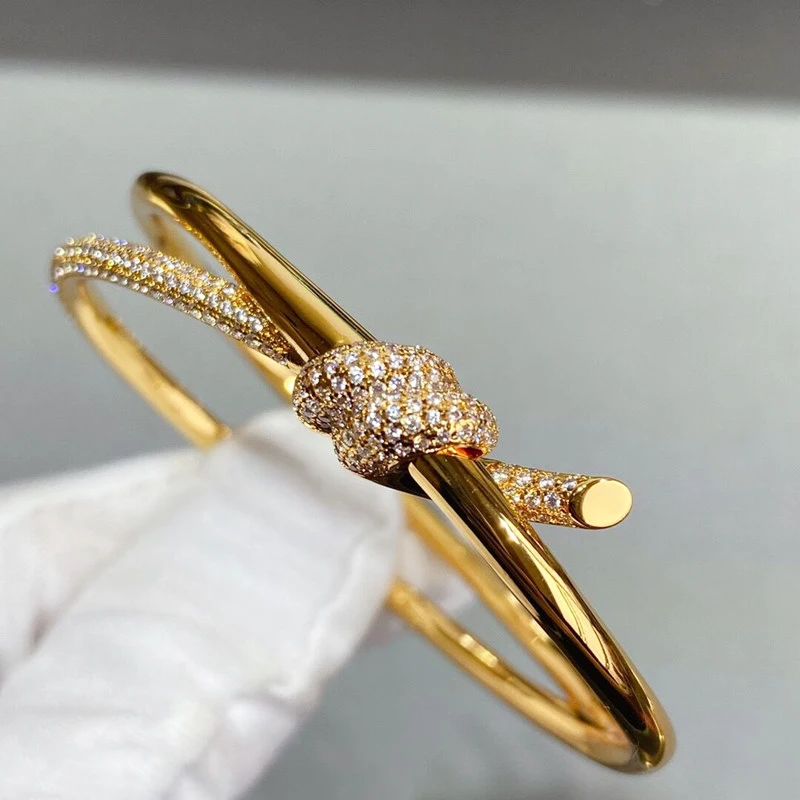 

2023 New s925 Sterling Silver Knot Bracelet for Women's High end Fashion Luxury Brand High Quality Jewelry Party Gift