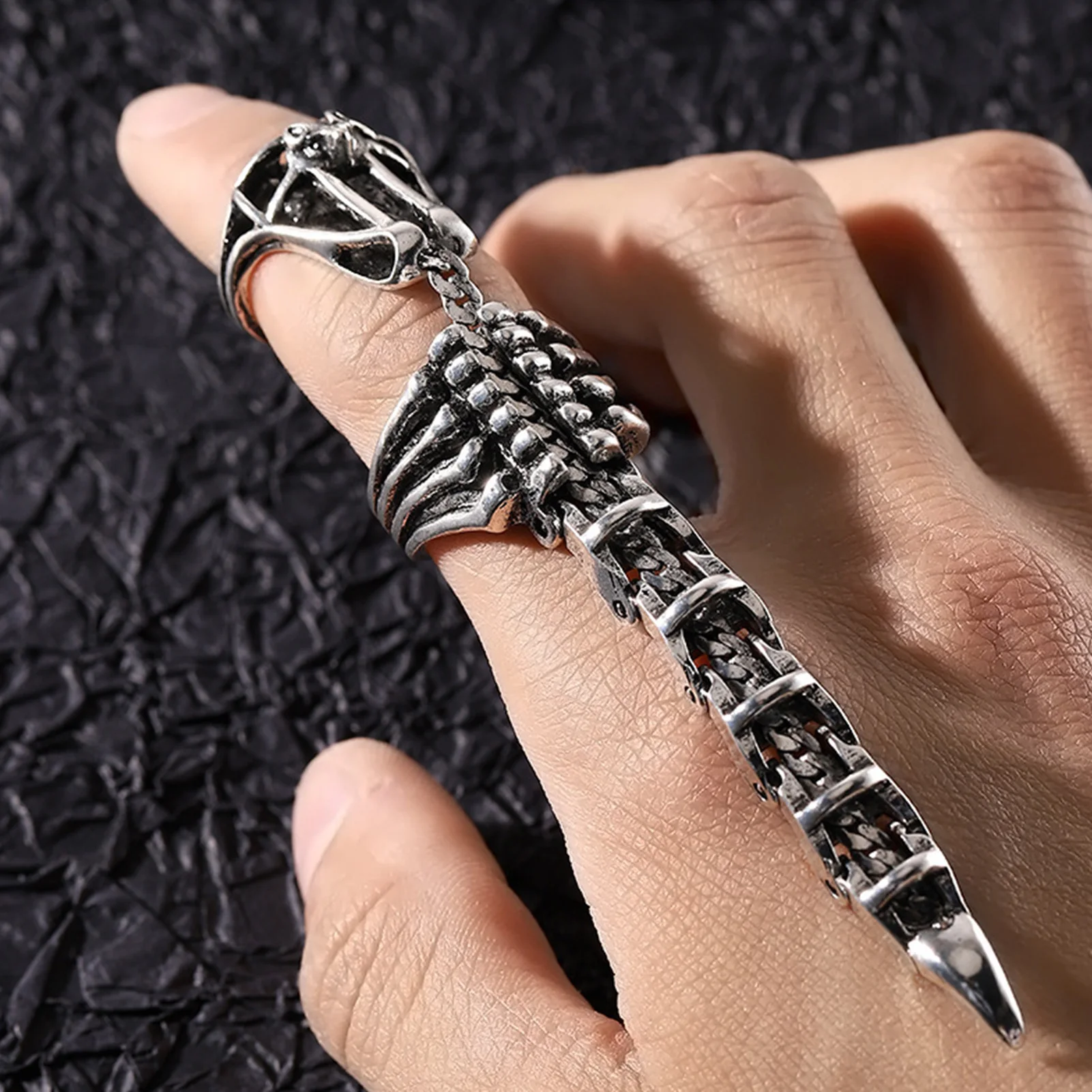 

Scorpion Ring Heavy Rock Punk Joint Rings Adjustable Vintage Cool Gothic Scroll Armor Knuckle Full Metal Rings Finger Toys