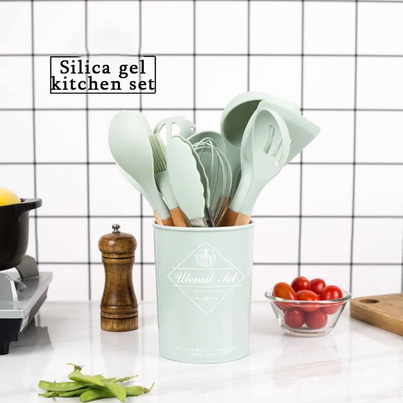 

Зеленая силиконовая кухонная утварь, антипригарная кухонная утварь с держателем для ложки, деревянная ручка, кухонные аксессуары, набор ку...