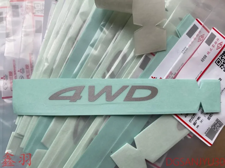 

НАКЛЕЙКА OUTLANDER ASX ECLIPSECROSS, 4WD СЕРЕБРЯНЫЙ 7415A444