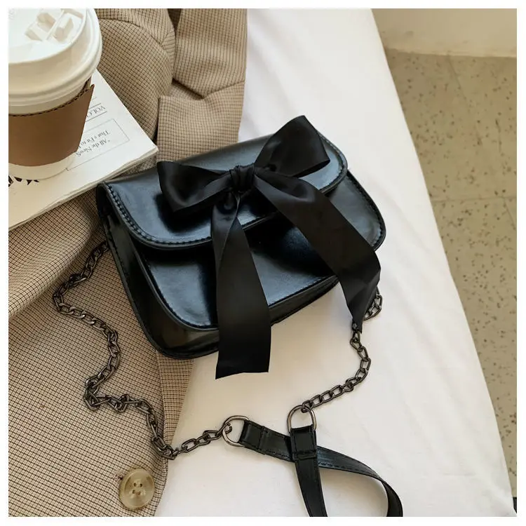 

MBTI Luxurious Solid Color Versatile Shoulder Bag Ladies 2022 Summer Fashion High Sense Chain Crossbody Bag for Women